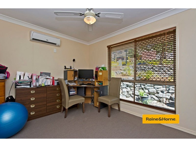 12 Bounty Way, Pacific Pines QLD 4211