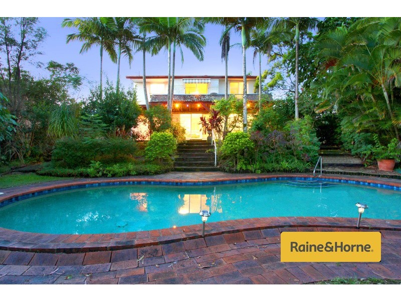 12 Latrobe Avenue, Helensvale QLD 4212