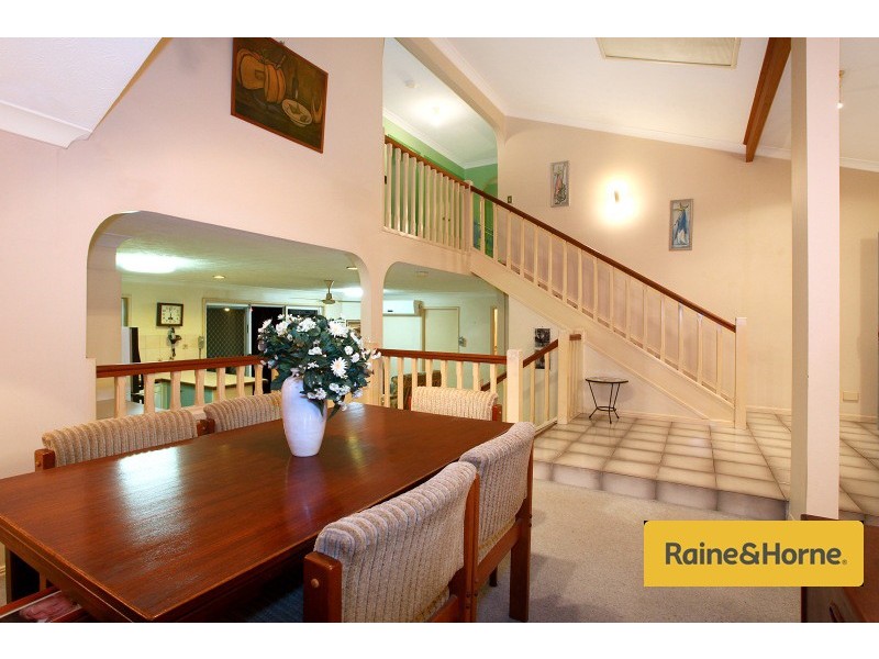 12 Latrobe Avenue, Helensvale QLD 4212