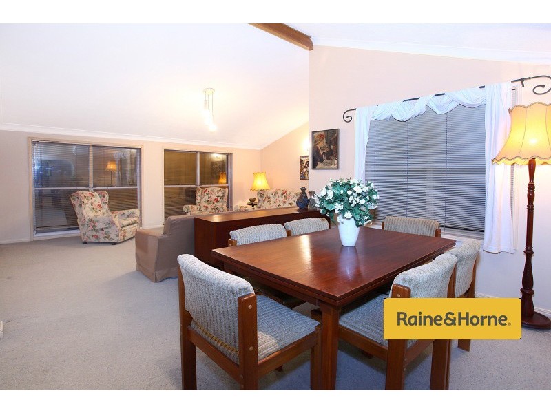 12 Latrobe Avenue, Helensvale QLD 4212