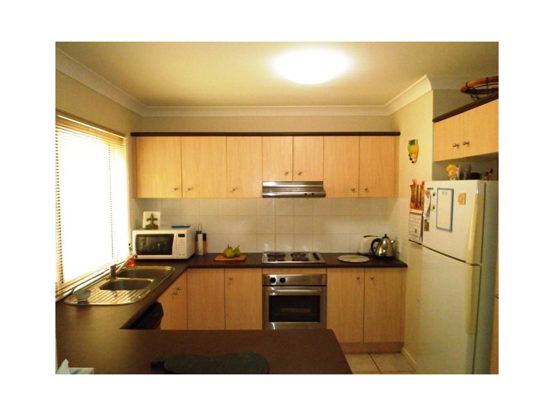 16/74 Universal Street, Pacific Pines QLD 4211