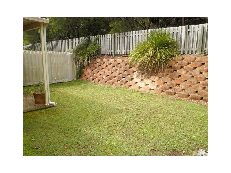 16/74 Universal Street, Pacific Pines QLD 4211