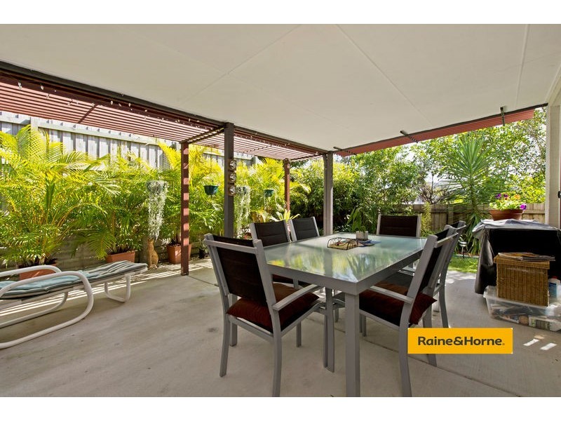 3 Norfolk Drive, Pacific Pines QLD 4211