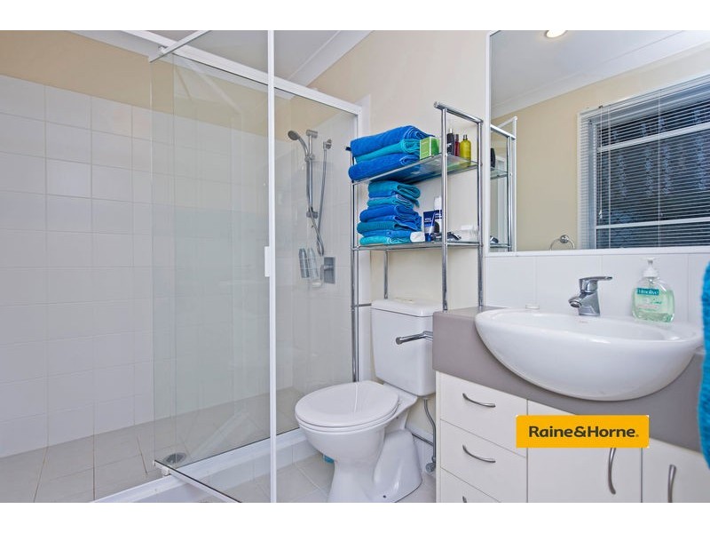 3 Norfolk Drive, Pacific Pines QLD 4211