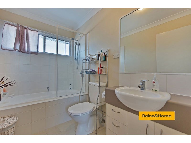 3 Norfolk Drive, Pacific Pines QLD 4211