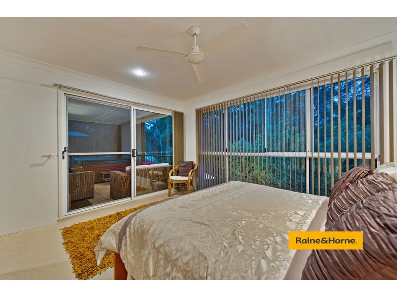 62 Cobb and Co Drive, Oxenford QLD 4210