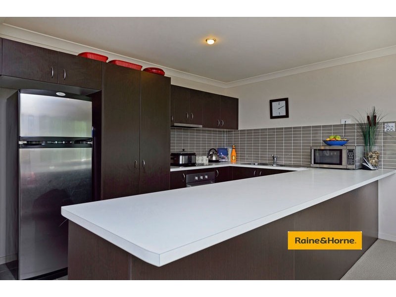 9 Lambert Drive, Maudsland QLD 4210