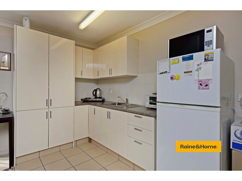 9 Lambert Drive, Maudsland QLD 4210