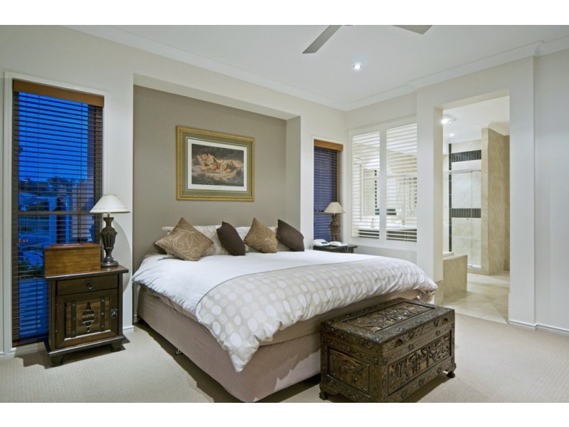 7 Kintail Lane, Coomera Waters QLD 4209