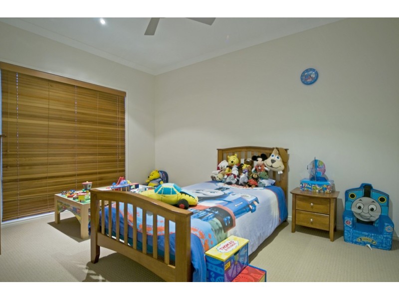 7 Kintail Lane, Coomera Waters QLD 4209