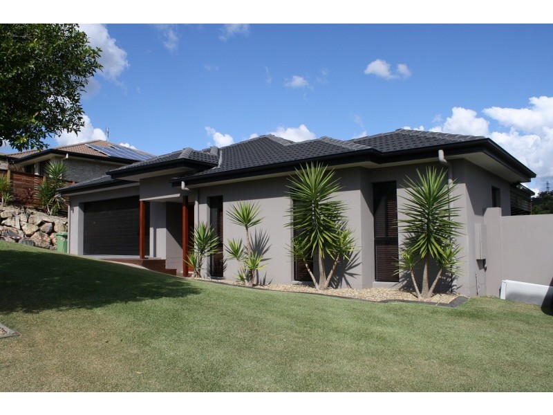 16 Chesterton Street, Pacific Pines QLD 4211