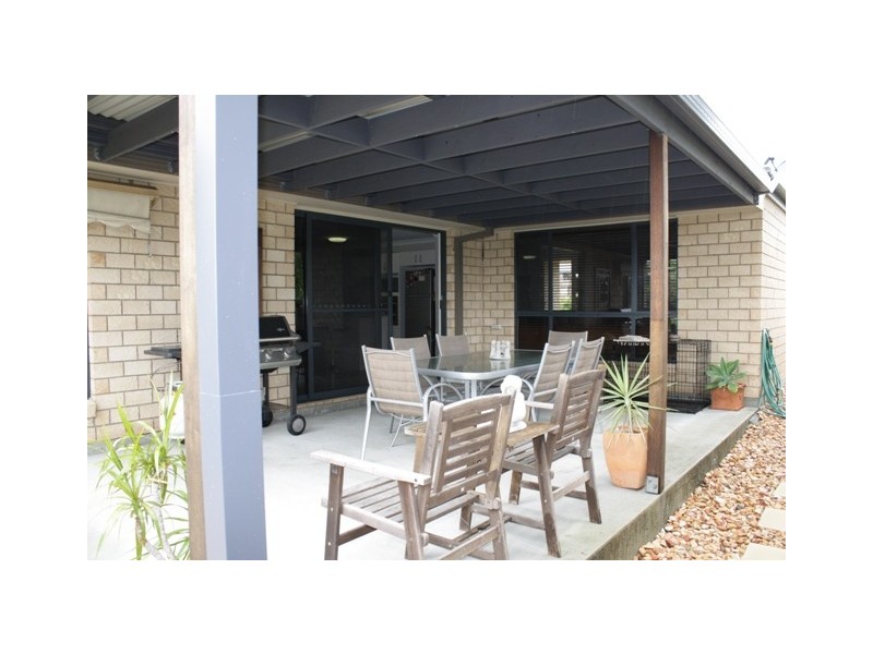 33 Beaumont Crescent, Pacific Pines QLD 4211