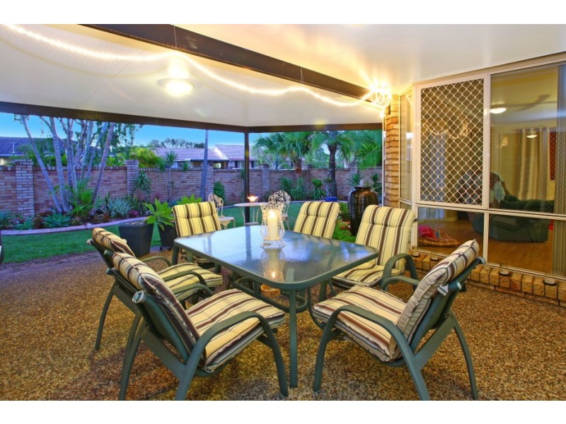 9 Rosswood Court, Helensvale QLD 4212