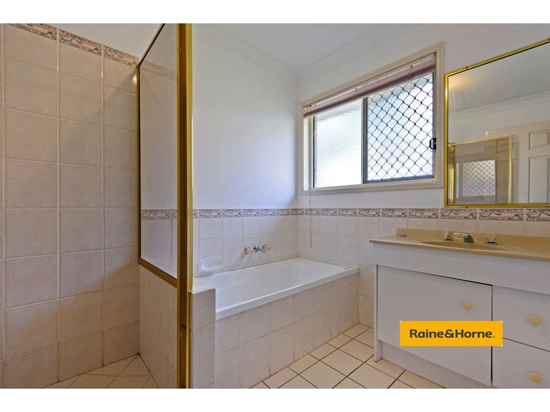 146 Universal Street, Oxenford QLD 4210