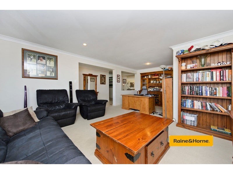 16 Cossington Circuit, Maudsland QLD 4210