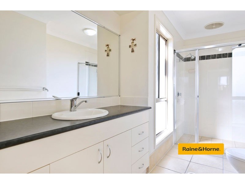 16 Cossington Circuit, Maudsland QLD 4210