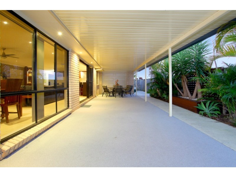 26 Whitely Circuit, Maudsland QLD 4210