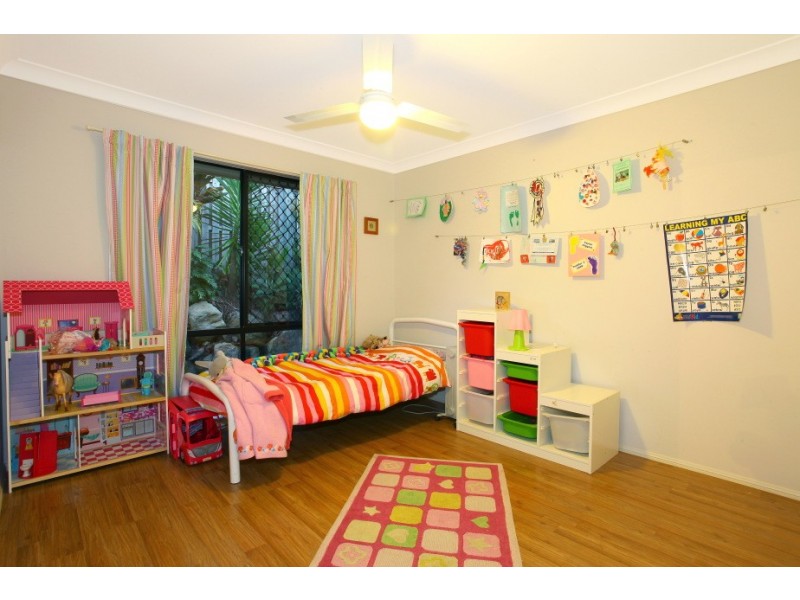 26 Whitely Circuit, Maudsland QLD 4210