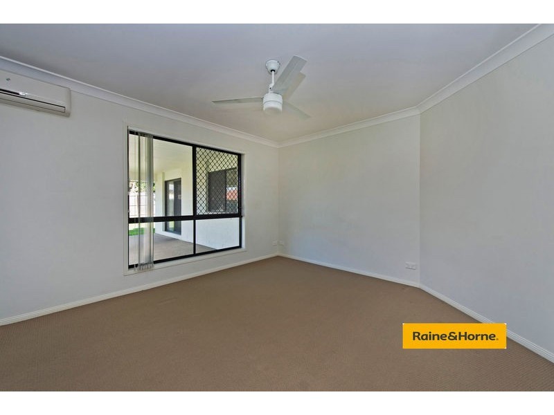 13 Jaxson Terrace, Pimpama QLD 4209