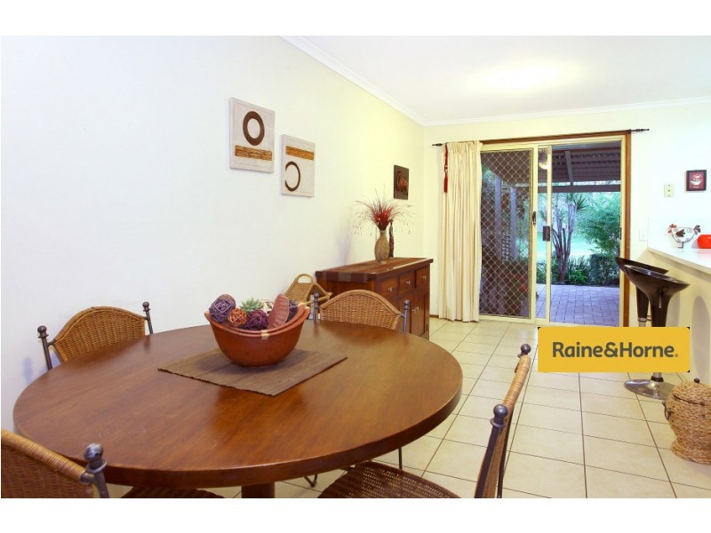 1/32 Chaplin Crescent, Oxenford QLD 4210