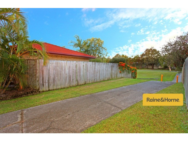 1/32 Chaplin Crescent, Oxenford QLD 4210