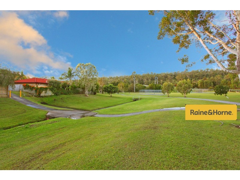 1/32 Chaplin Crescent, Oxenford QLD 4210