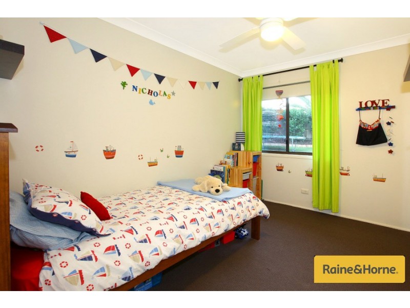 20 Ashford Road, Helensvale QLD 4212