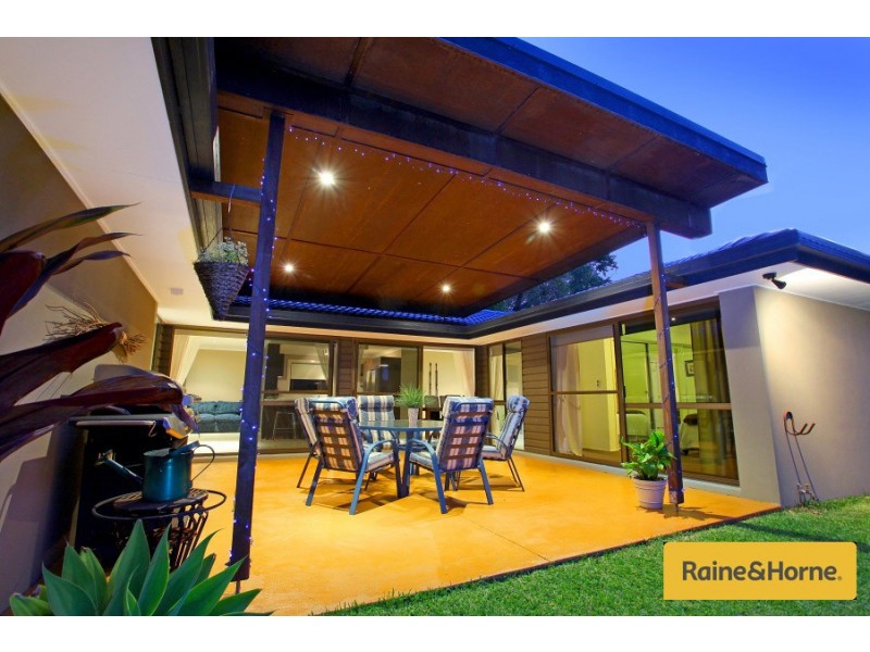 20 Ashford Road, Helensvale QLD 4212