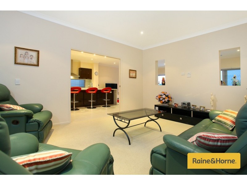 32A Harbourvue Court, Helensvale QLD 4212