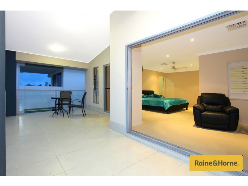 32A Harbourvue Court, Helensvale QLD 4212