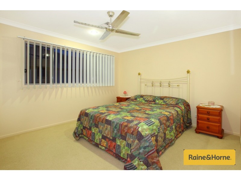 32A Harbourvue Court, Helensvale QLD 4212