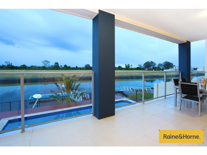 32A Harbourvue Court, Helensvale QLD 4212