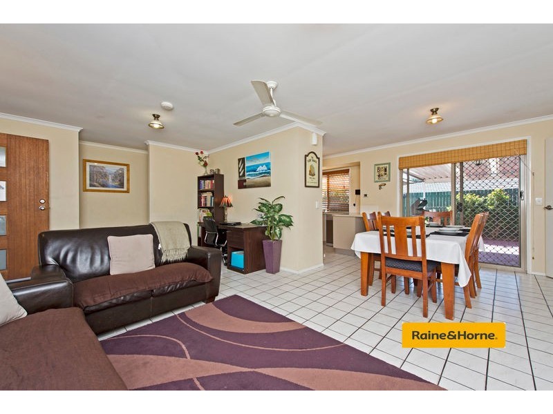 43 Village Way, Oxenford QLD 4210