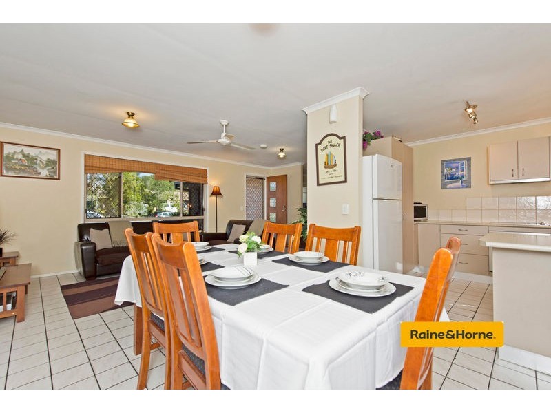 43 Village Way, Oxenford QLD 4210