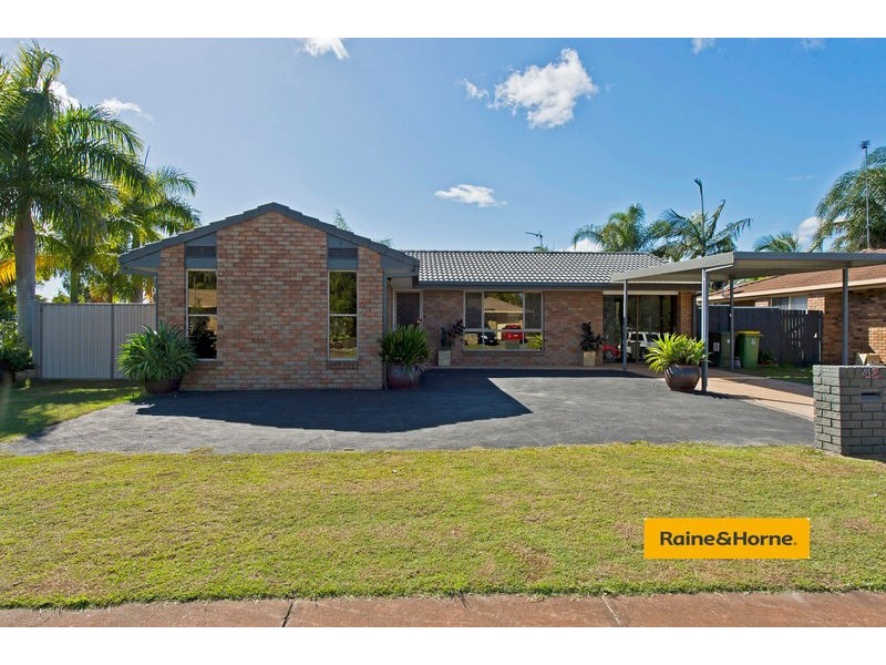 43 Village Way, Oxenford QLD 4210