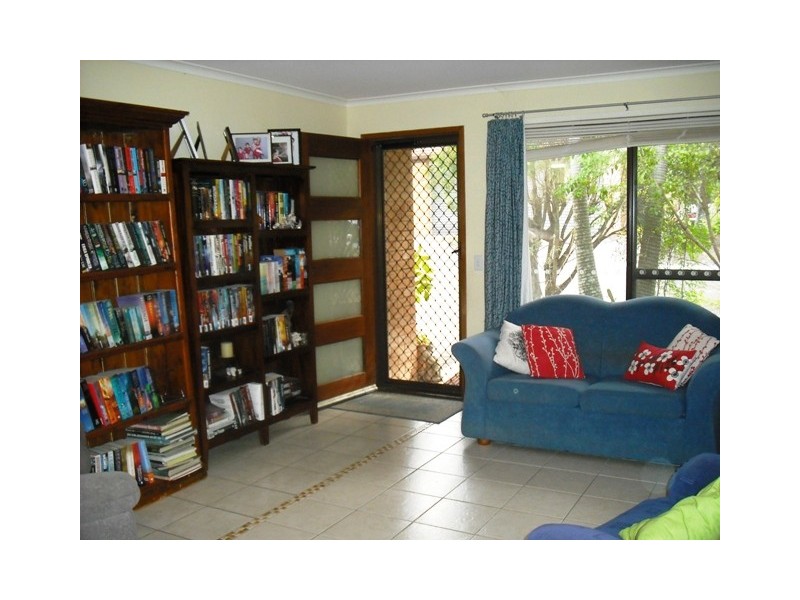 10/13 Cannington Pl, Helensvale QLD 4212