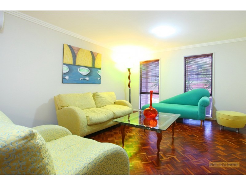 46 Gippsland Drive, Helensvale QLD 4212