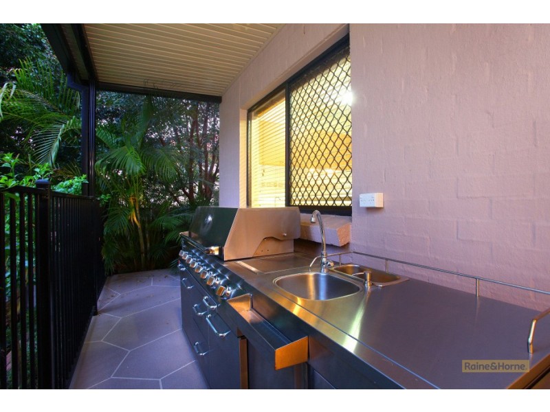 46 Gippsland Drive, Helensvale QLD 4212