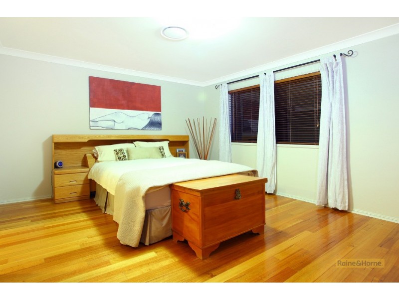 46 Gippsland Drive, Helensvale QLD 4212