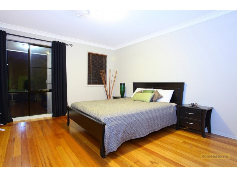 46 Gippsland Drive, Helensvale QLD 4212