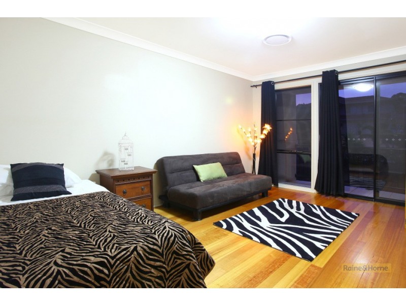 46 Gippsland Drive, Helensvale QLD 4212