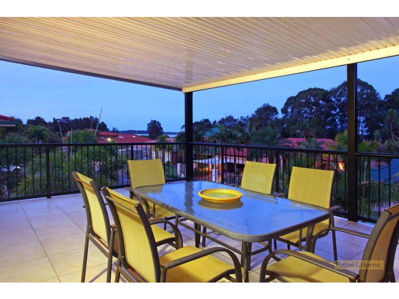 46 Gippsland Drive, Helensvale QLD 4212