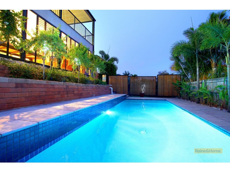 46 Gippsland Drive, Helensvale QLD 4212