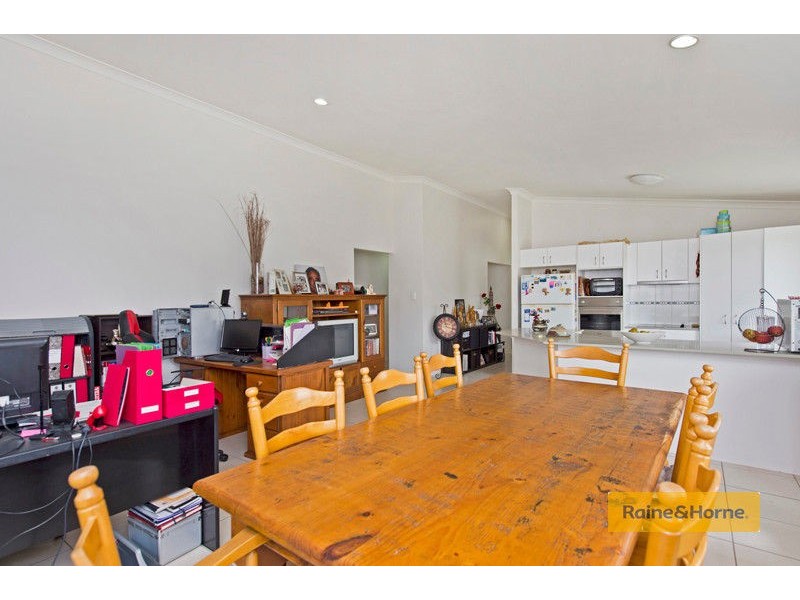 9 Moss Tce, Pimpama QLD 4209