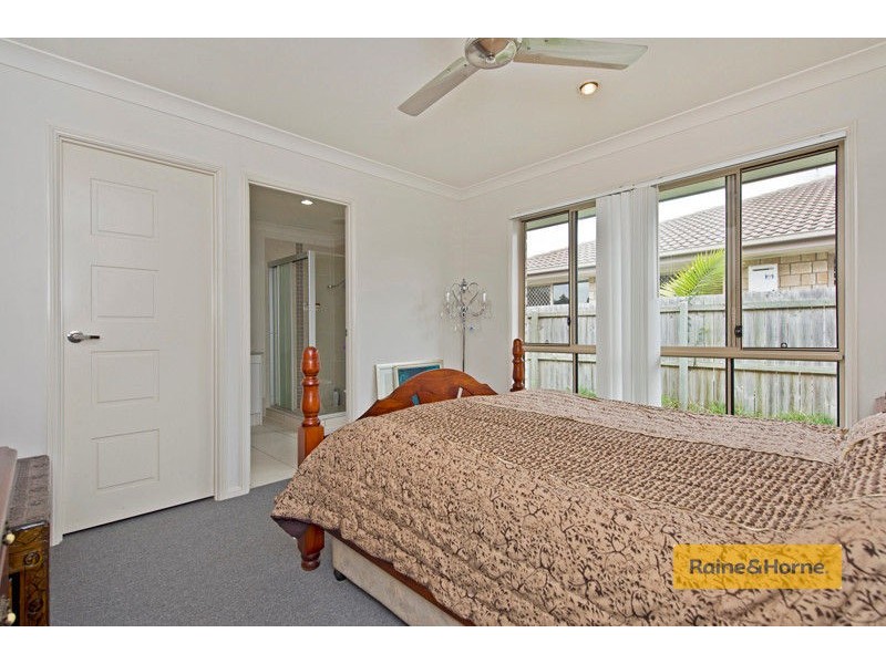 9 Moss Tce, Pimpama QLD 4209