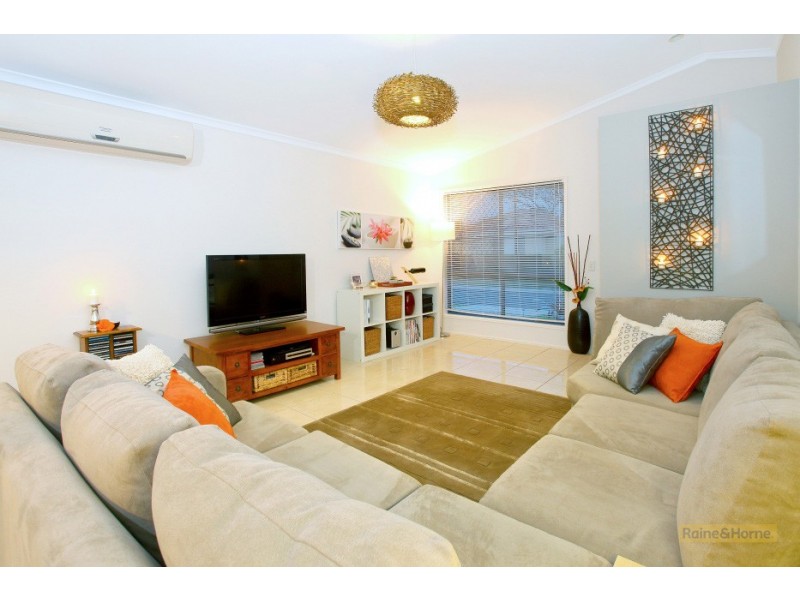 9/2 Anaheim Drive, Helensvale QLD 4212