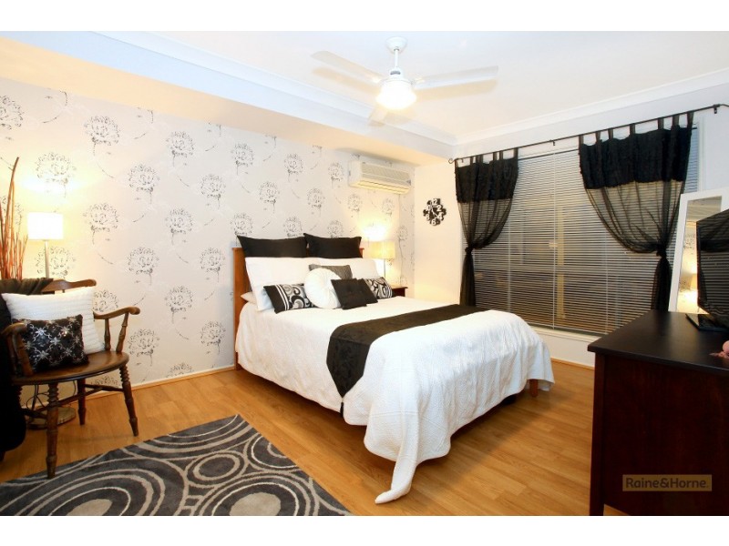 9/2 Anaheim Drive, Helensvale QLD 4212