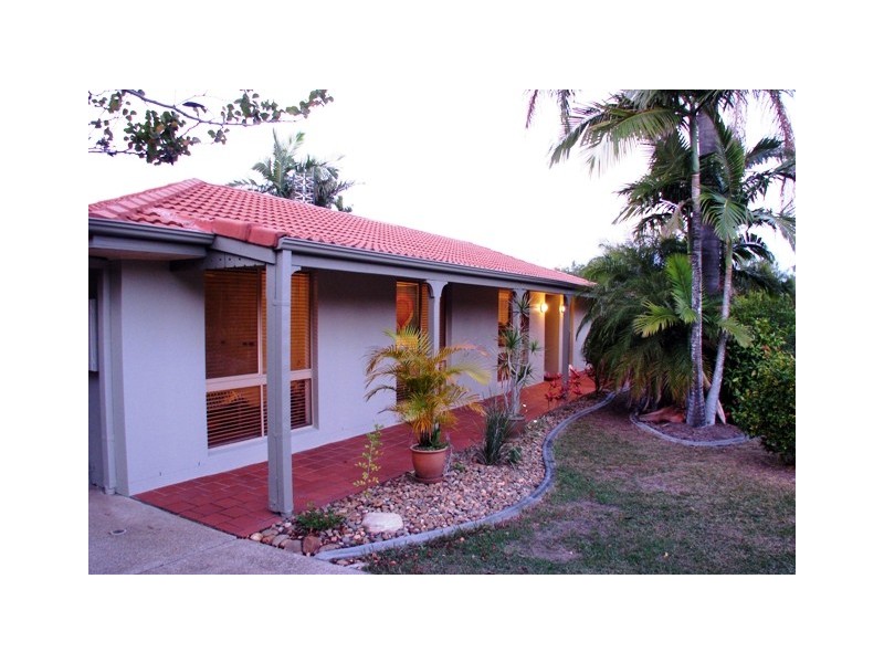 9 Tanunda Drive, Helensvale QLD 4212