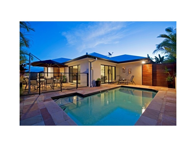 32 Pathfinder Road, Coomera Waters QLD 4209