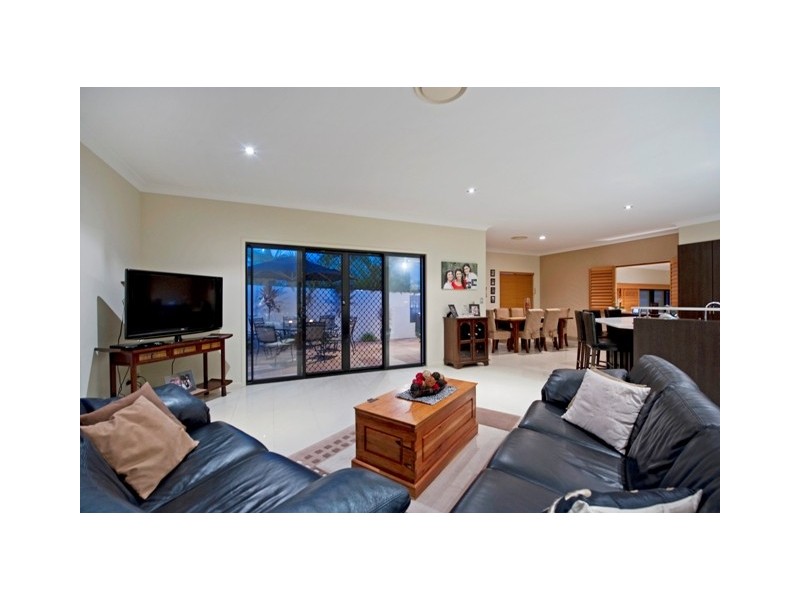 32 Pathfinder Road, Coomera Waters QLD 4209